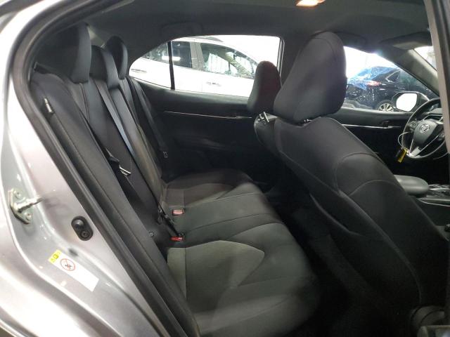 4T1B31HK1KU005193 - 2019 TOYOTA CAMRY LE Argent photo 10