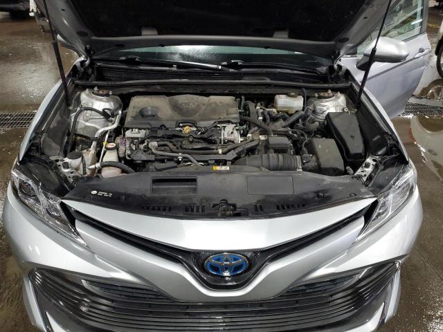 4T1B31HK1KU005193 - 2019 TOYOTA CAMRY LE Argent photo 11
