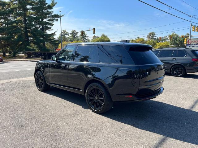 SALKP9E74PA010624 - 2023 LAND ROVER RANGE ROVE SE BLACK photo 3