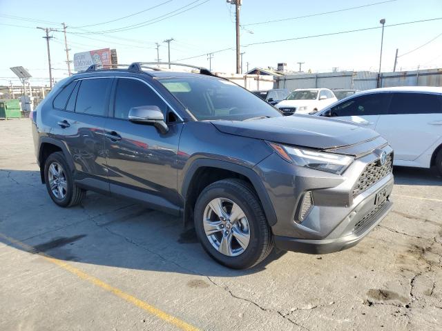 4T3RWRFV9PU085925 - 2023 TOYOTA RAV4 XLE Gümüş foto 4