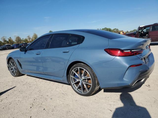 WBAGV8C08NCK07510 - 2022 BMW M850XI BLUE photo 2