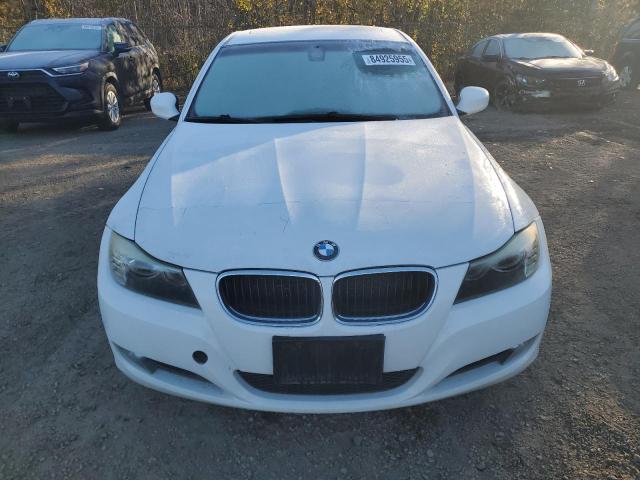 WBAPG73539A401699 - 2009 BMW 323 I WHITE photo 5