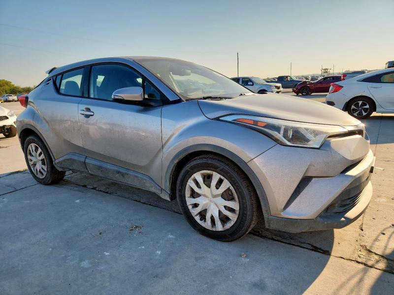 NMTKHMBX9KR087222 - 2019 TOYOTA C-HR XLE Gümüş foto 4