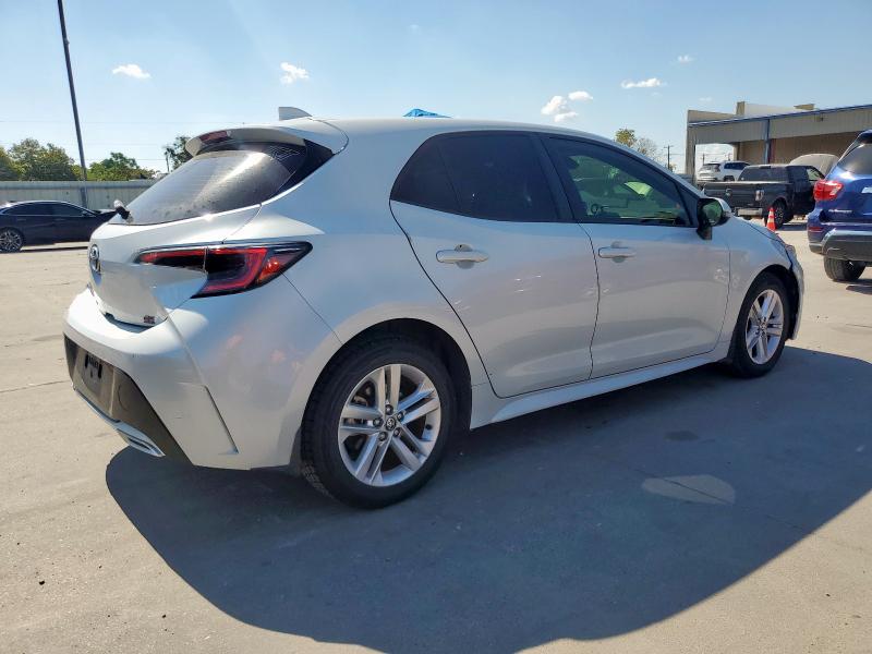 JTND4MBE5M3129700 - 2021 TOYOTA COROLLA SE Beyaz fotoğraf 3