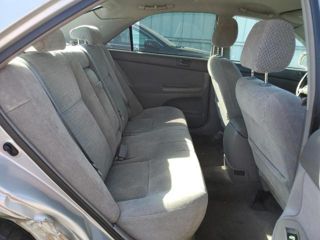 4T1BE32K93U147999 - 2003 TOYOTA CAMRY LE SILVER photo 10
