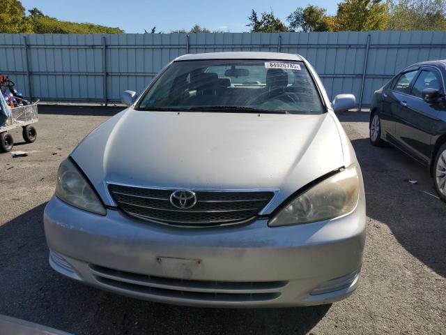 4T1BE32K93U147999 - 2003 TOYOTA CAMRY LE SILVER photo 5