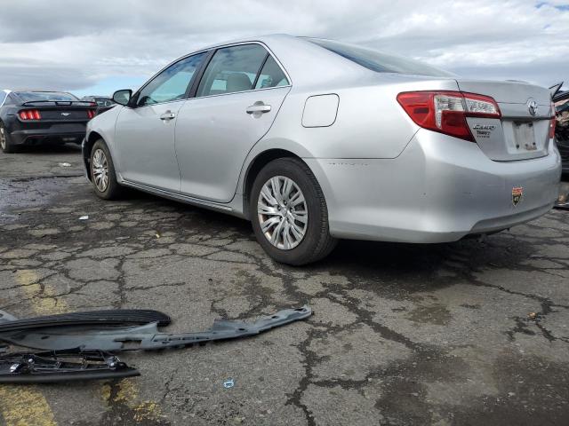 4T1BF1FK4CU064699 - 2012 TOYOTA CAMRY BASE SILVER photo 2