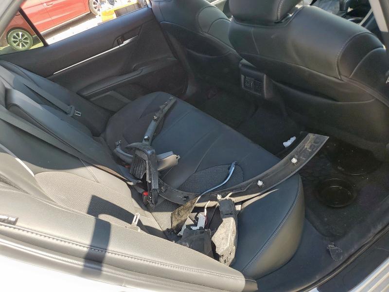 4T1K61AK4PU735138 - 2023 TOYOTA CAMRY XSE Blanc photo 10