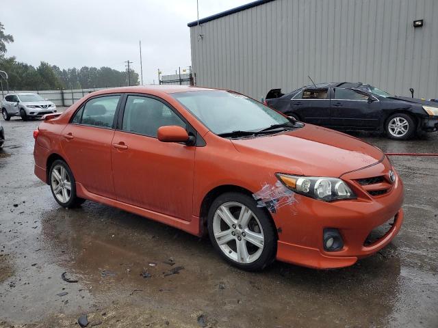 2T1BU4EE1DC099013 - 2013 TOYOTA COROLLA BASE Orange photo 4