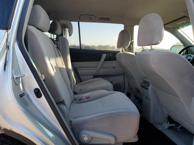 JTEBK3EHXA2164490 - 2010 TOYOTA HIGHLANDER SILVER photo 11