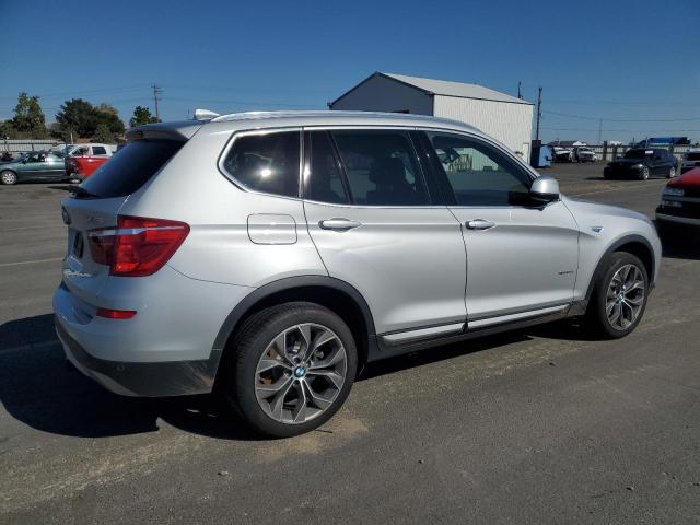 5UXWX9C55F0D53748 - 2015 BMW X3 XDRIVE28I SILVER photo 3