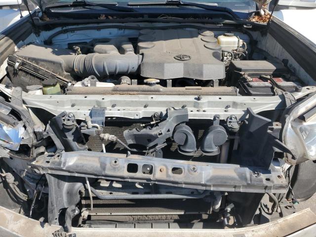 JTEZU5JR2B5024646 - 2011 TOYOTA 4RUNNER SR5 WHITE photo 11