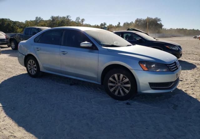 1VWAH7A3XDC090127 - 2013 VOLKSWAGEN PASSAT S BLUE photo 4