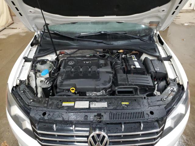 1VWCV7A37FC045697 - 2015 VOLKSWAGEN PASSAT SEL WHITE photo 11