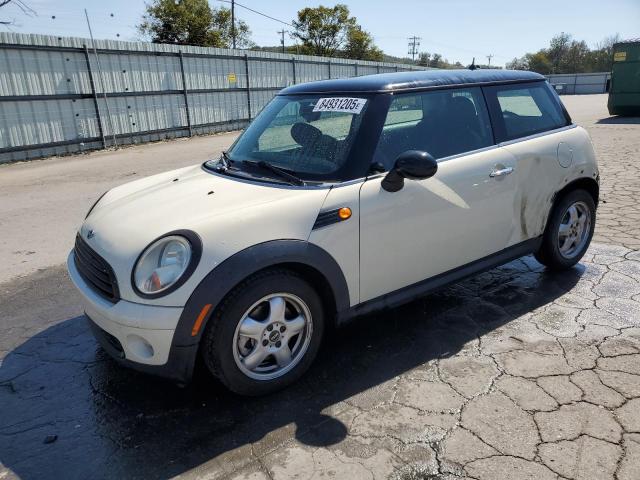 2010 MINI COOPER, 