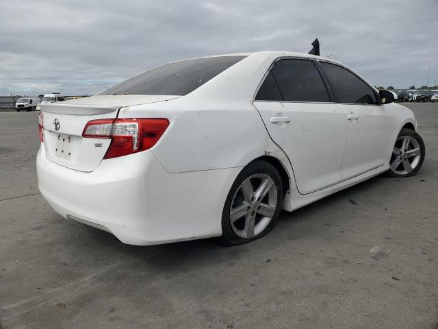 4T1BF1FK1EU804700 - 2014 TOYOTA CAMRY L WHITE photo 3