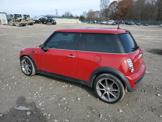 WMWRC33454TC55486 - 2004 MINI COOPER RED photo 2