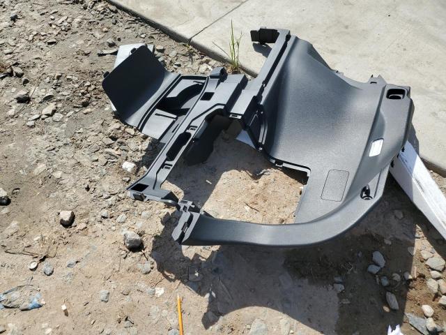 JTEAAAAH4PJ148146 - 2023 TOYOTA VENZA LE Biały zdjęcie 13