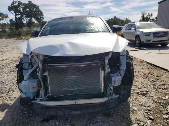 JTEAAAAH4PJ148146 - 2023 TOYOTA VENZA LE Biały zdjęcie 5