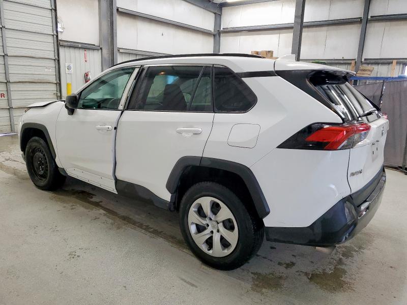 2T3H1RFV4MW155451 - 2021 TOYOTA RAV4 LE 白色 照片 2