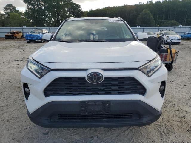2T3W1RFV1MC088073 - 2021 TOYOTA RAV4 XLE WHITE photo 5