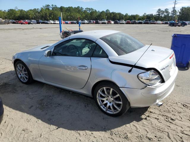 WDBWK56F26F107049 - 2006 MERCEDES-BENZ SLK 350 SILVER photo 2