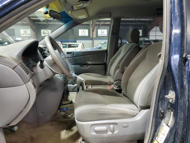 5TDBA23C05S048531 - 2005 TOYOTA SIENNA LE BLUE photo 7