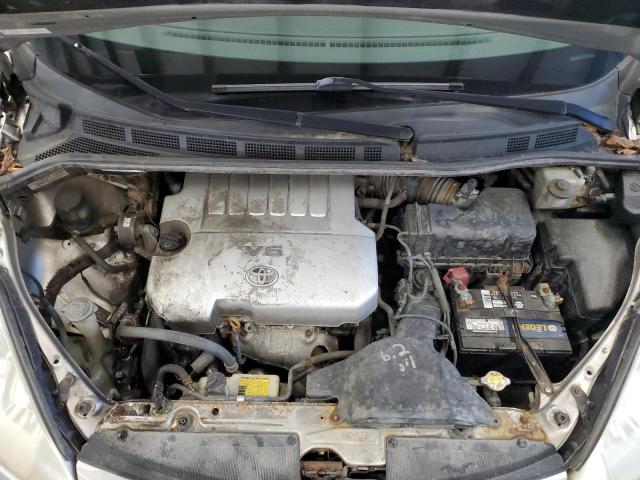 5TDJK4CC0AS029959 - 2010 TOYOTA SIENNA LE Сріблястий фото 12