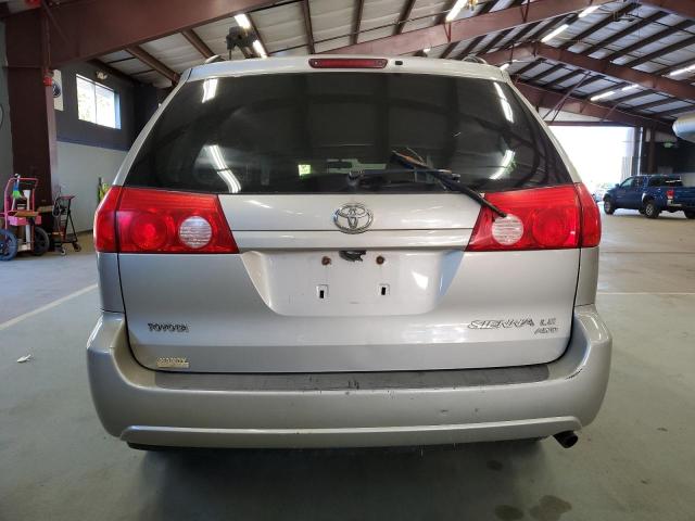 5TDJK4CC0AS029959 - 2010 TOYOTA SIENNA LE Сріблястий фото 6