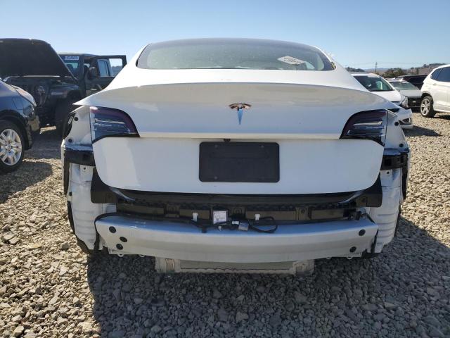 5YJ3E1EA2PF425981 - 2023 TESLA MODEL 3 Blanco foto 6