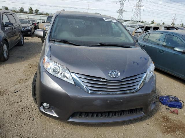 5TDDK3DC9FS101335 - 2015 TOYOTA SIENNA XLE 灰色 照片 5