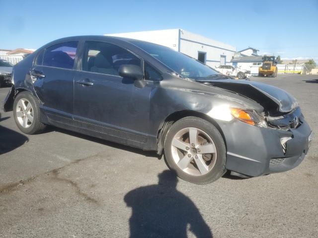 2HGFA1F53BH501979 - 2011 HONDA CIVIC LX ნაცრისფერი ფოტო 4