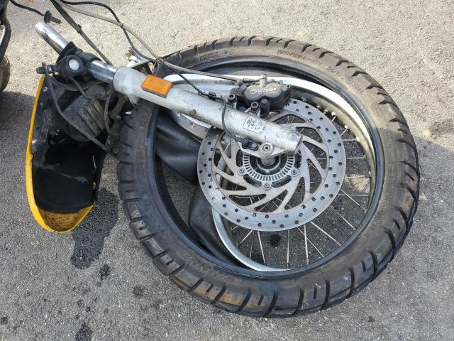 WB10182A51ZE45591 - 2001 BMW F650 GS YELLOW photo 8