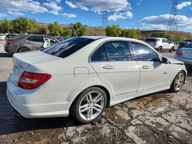 WDDGF8BB5CA729495 - 2012 MERCEDES-BENZ C 300 4MATIC WHITE photo 3