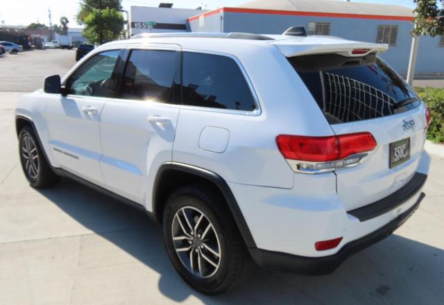 1C4RJEAG0KC556467 - 2019 JEEP GRAND CHEROKEE LAREDO Білий фото 4