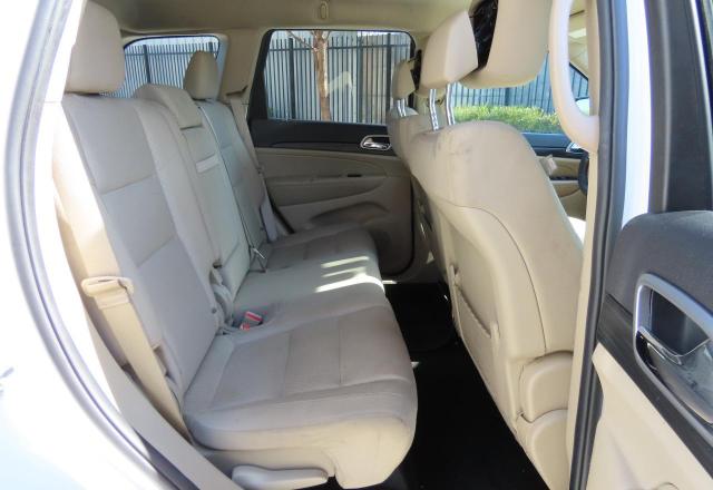 1C4RJEAG0KC556467 - 2019 JEEP GRAND CHEROKEE LAREDO Білий фото 6