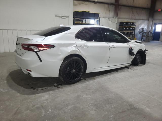 4T1K61AK8RU222025 - 2024 TOYOTA CAMRY XSE WHITE photo 3