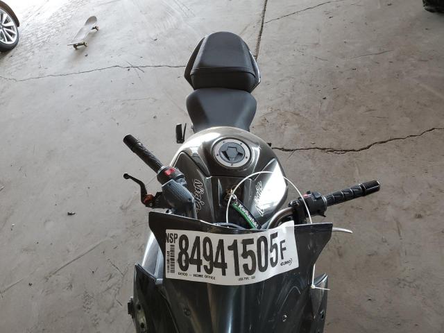 JKAEXEE15FDA18279 - 2015 KAWASAKI EX650 E შავი ფოტო 5