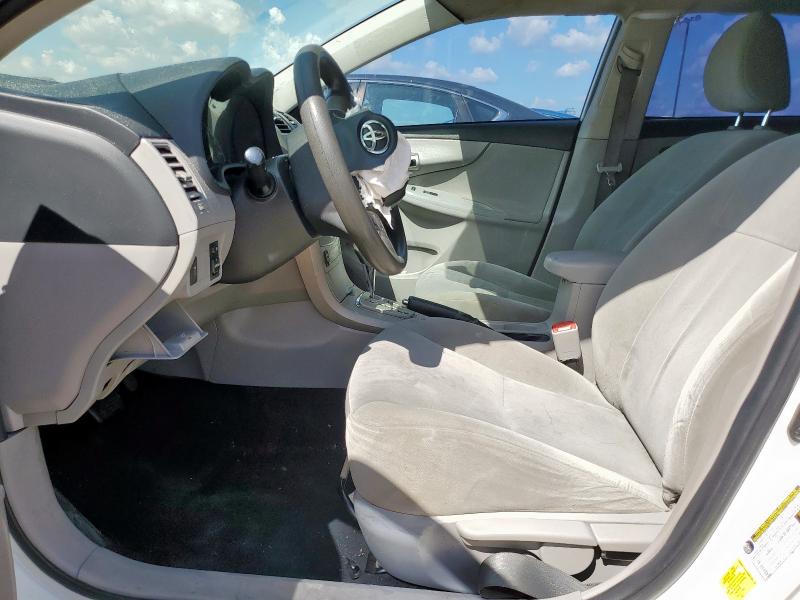 2T1BU4EE3CC780899 - 2012 TOYOTA COROLLA BASE أبيض صورة 7