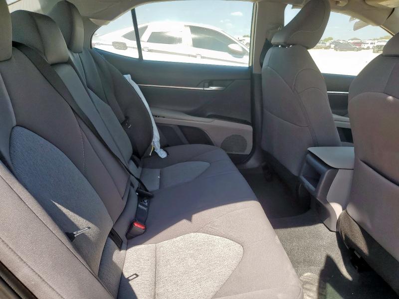 4T1R11AK2PU737015 - 2023 TOYOTA CAMRY LE 灰色 照片 10