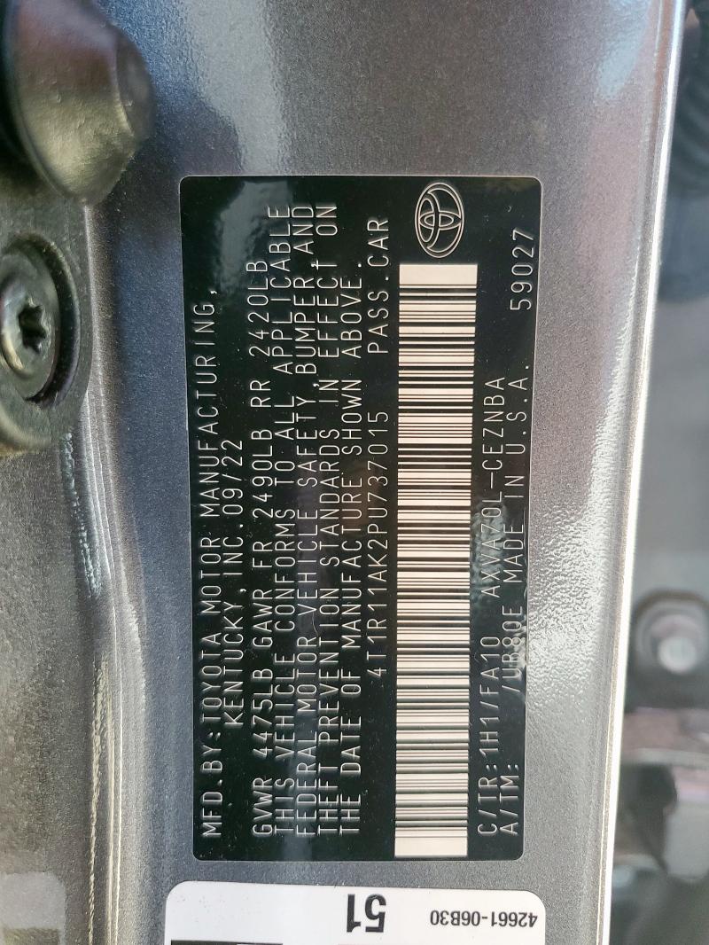 4T1R11AK2PU737015 - 2023 TOYOTA CAMRY LE 灰色 照片 12