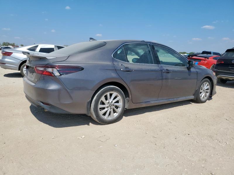 4T1R11AK2PU737015 - 2023 TOYOTA CAMRY LE 灰色 照片 3