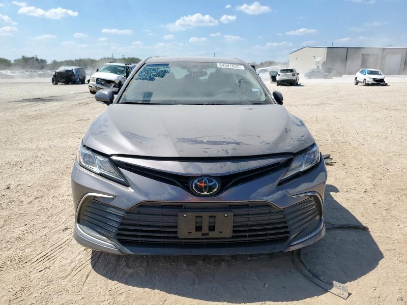 4T1R11AK2PU737015 - 2023 TOYOTA CAMRY LE 灰色 照片 5