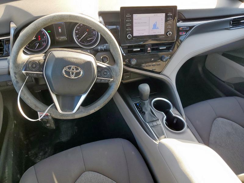 4T1R11AK2PU737015 - 2023 TOYOTA CAMRY LE 灰色 照片 8