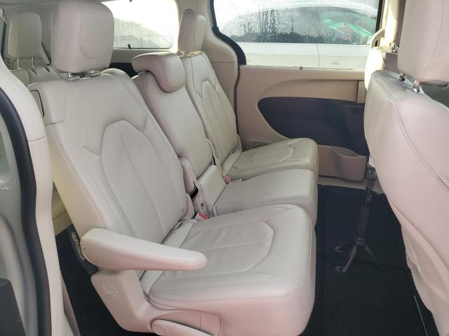 2C4RC1BG4HR553590 - 2017 CHRYSLER PACIFICA TOURING L BEIGE photo 11