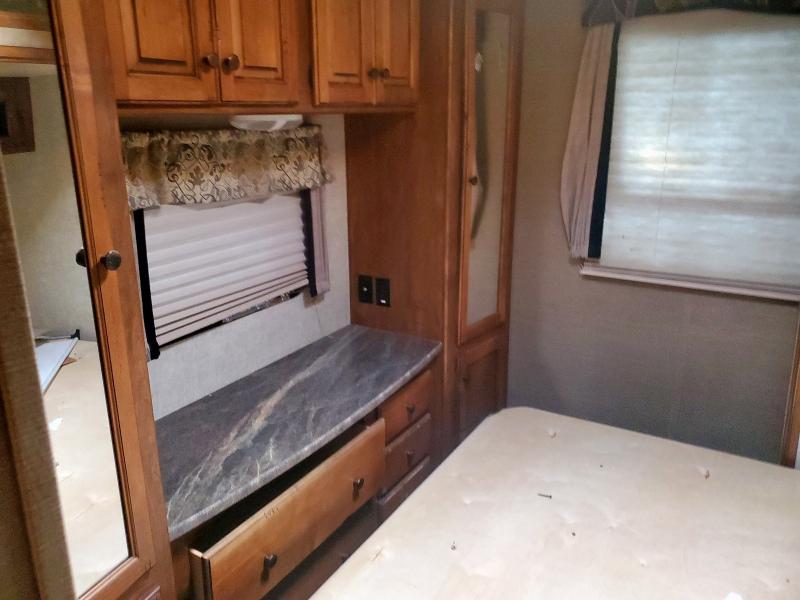 4YDT32026D1532710 - 2013 KEYSTONE SPRINTER Beyaz fotoğraf 9