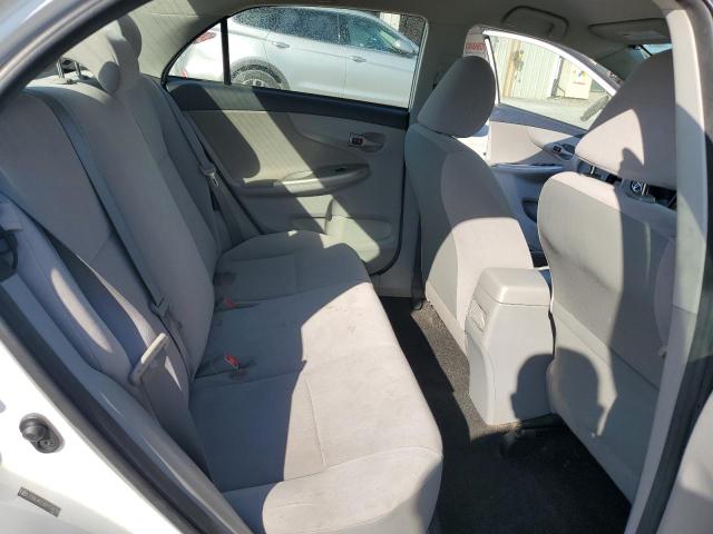 JTDBU4EEXB9154190 - 2011 TOYOTA COROLLA BASE Weiß Foto 10