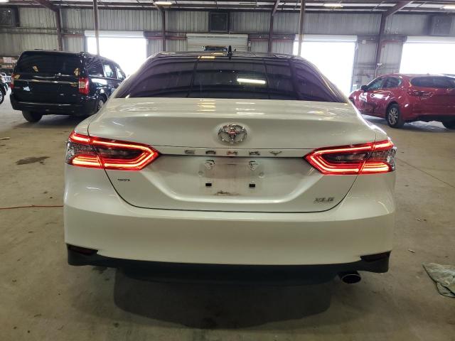 4T1F11AK6PU752300 - 2023 TOYOTA CAMRY XLE Blanc photo 6