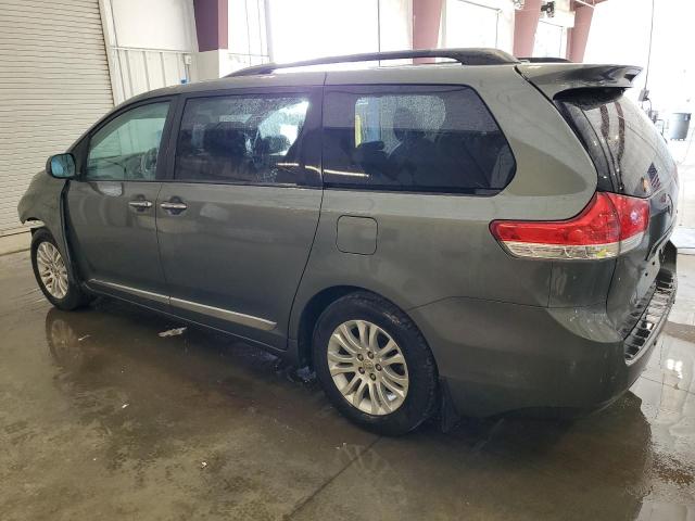 5TDYK3DCXDS293055 - 2013 TOYOTA SIENNA XLE მწვანე ფოტო 2