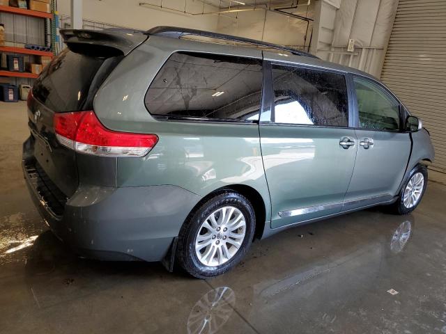 5TDYK3DCXDS293055 - 2013 TOYOTA SIENNA XLE მწვანე ფოტო 3